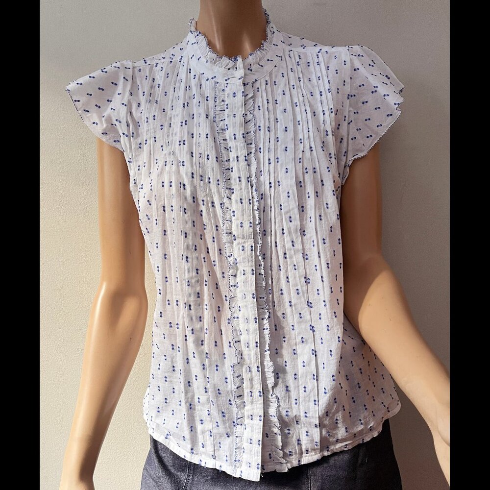 Lucky Brand short flutter sleeve top white blue embroidery S
